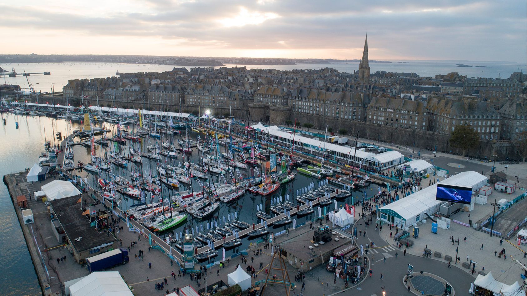 VILLAGE DEPART SAINT MALO ca3c0f8403